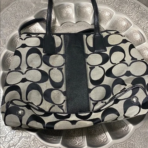 Black Coach Purse - Picture 6 of 14